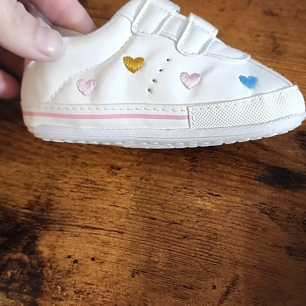 Baby Fashion Shoes White with Heart Accents Unisex Pu Leather Anti Slip Soft